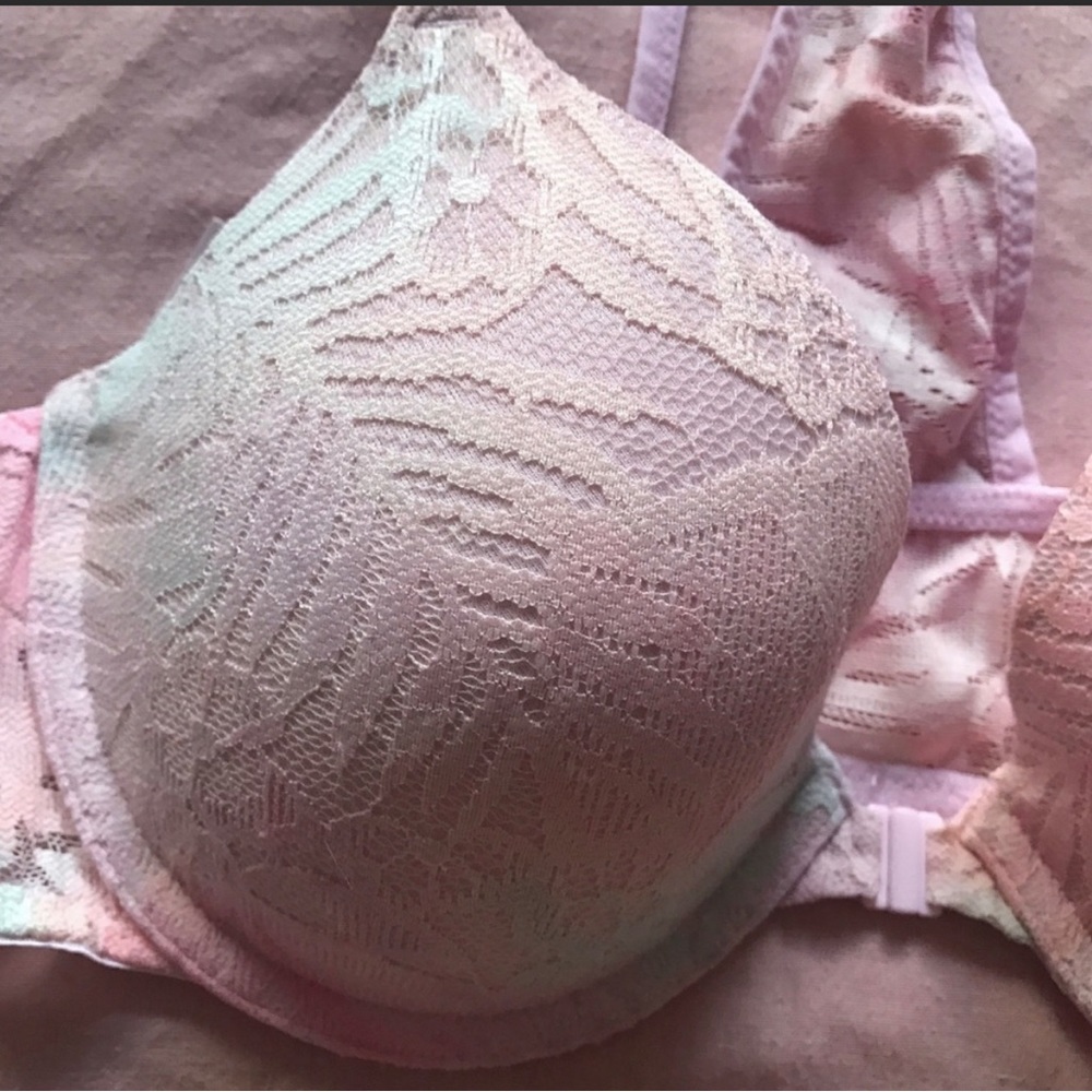 vs pink racerback bra - Picture 3 of 7